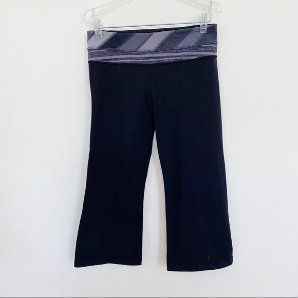LULULEMON GROOVE CROP PANTS REVERSABLE TO BLACK FITTED CAPRI SZ 6 - Picture 9 of 11